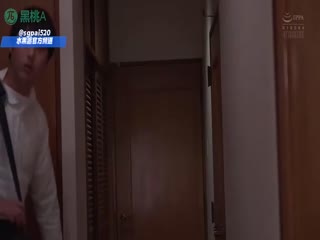 水果派250807H 无码强奸人妻：儿子面前假装锻炼，身后摄影师狂插蜜穴，疯狂吸舔性交挑逗，骚逼极致射精